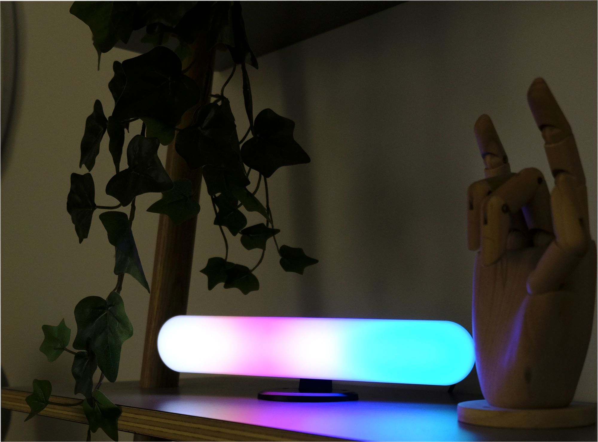 Megalight LED Lightbar Beleuchtung für TV, PC und Mobilar mit verschiedenen Farbmodi 2 Meter